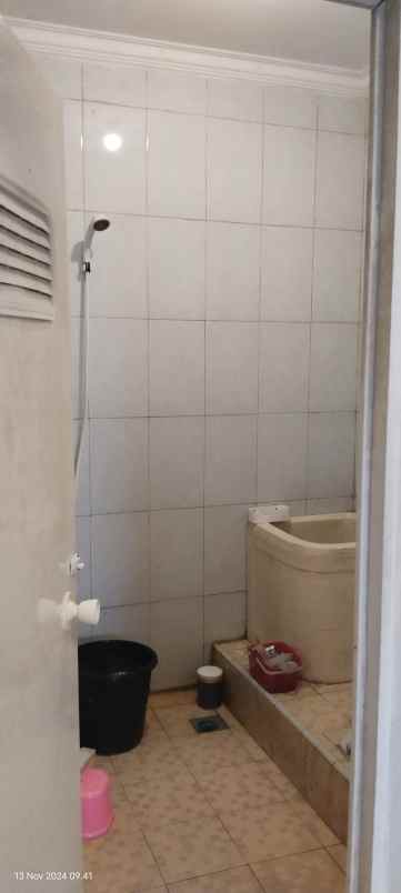 dijual rumah jl cipta karya