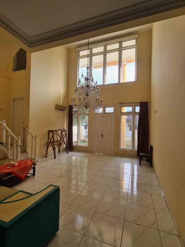 dijual rumah jl eramas 2000 pulogebang