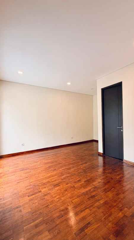 dijual rumah jl galur limo