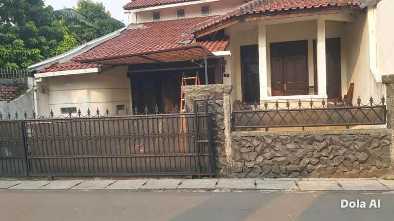 dijual rumah jl gunung raya tangerang