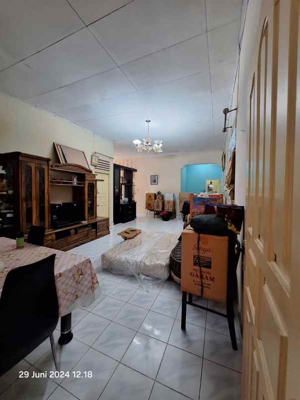 dijual rumah jl jasa