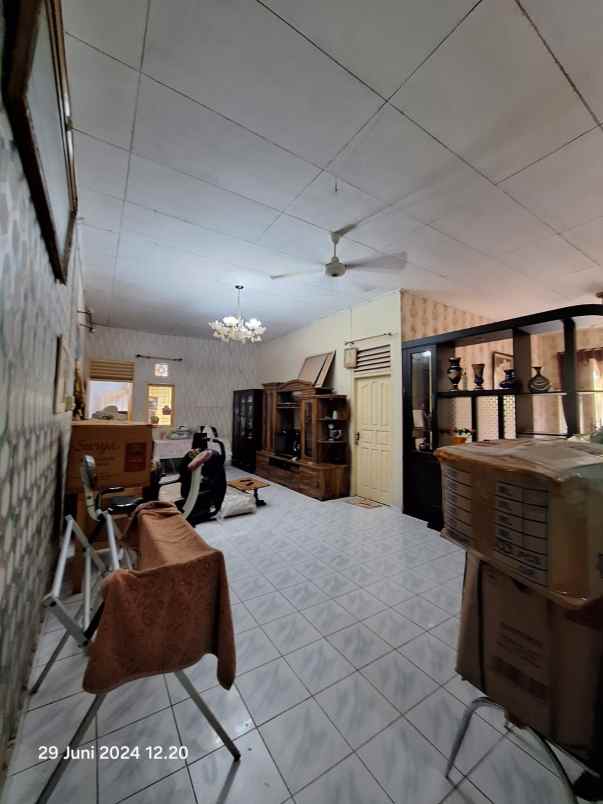 dijual rumah jl jasa