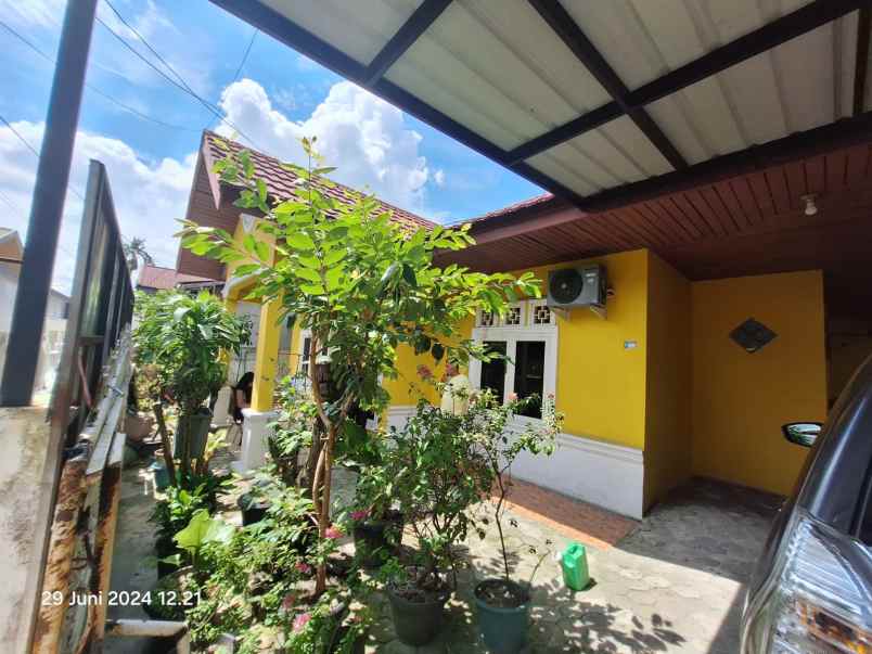 dijual rumah jl jasa
