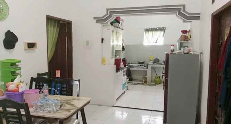 dijual rumah jl lintas pematang siantar