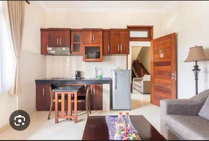 dijual rumah jl mohammad yamin renon