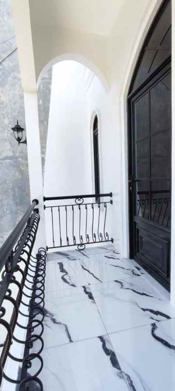 dijual rumah jl pasir salam buah batu