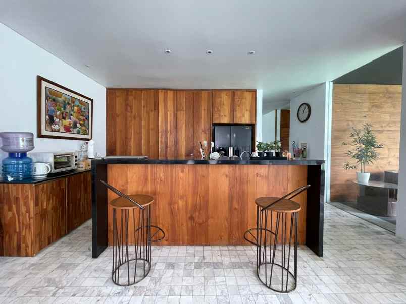 dijual rumah jl pasteur sutami