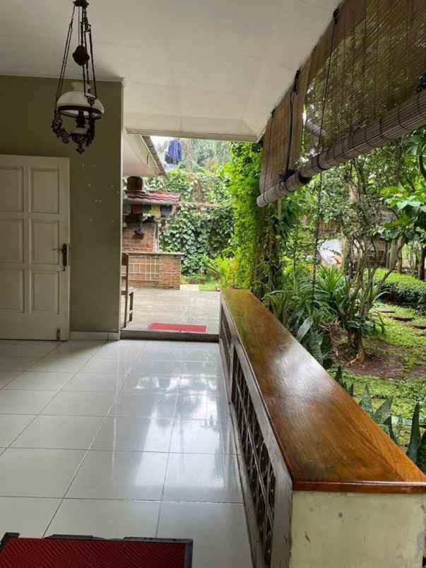 dijual rumah jl pinang