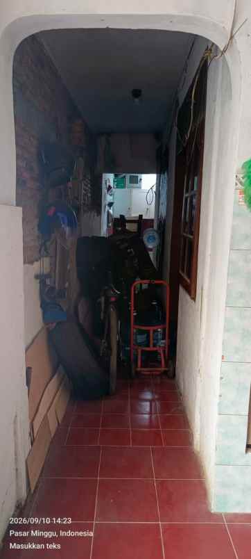 dijual rumah jl raya cilandak marinir