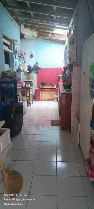 dijual rumah jl raya cilandak marinir