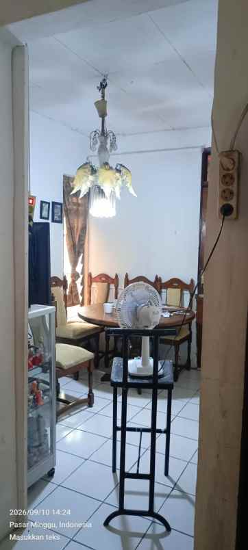 dijual rumah jl raya cilandak marinir