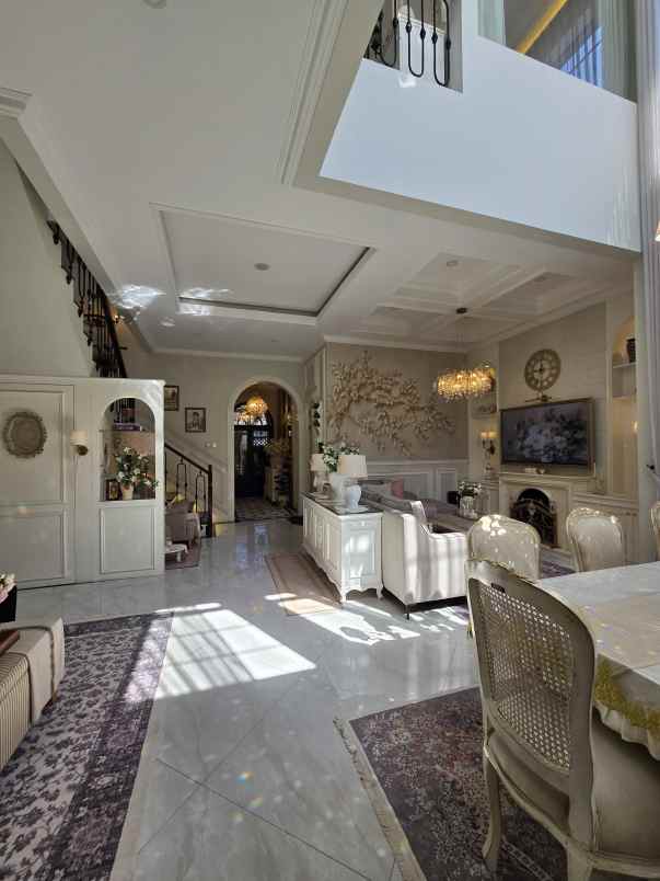 dijual rumah jl raya condet balekambang