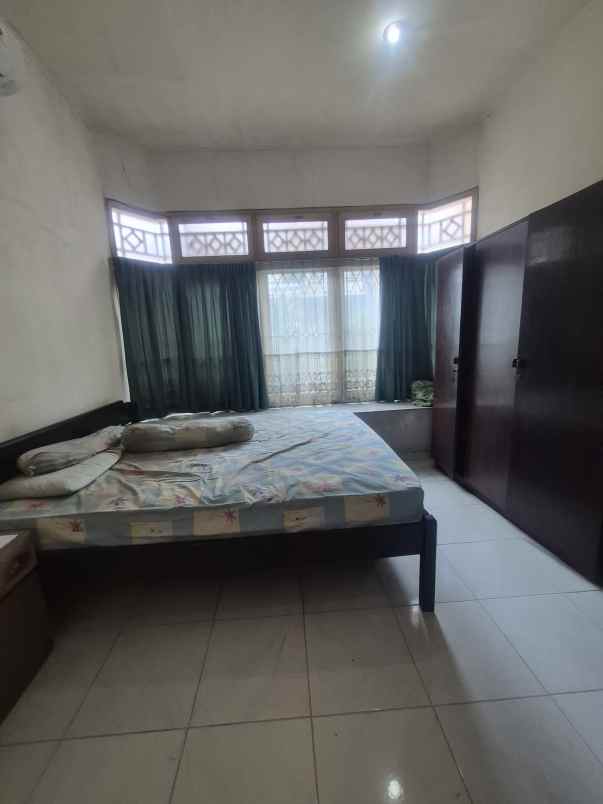 dijual rumah jl raya komplek al duren