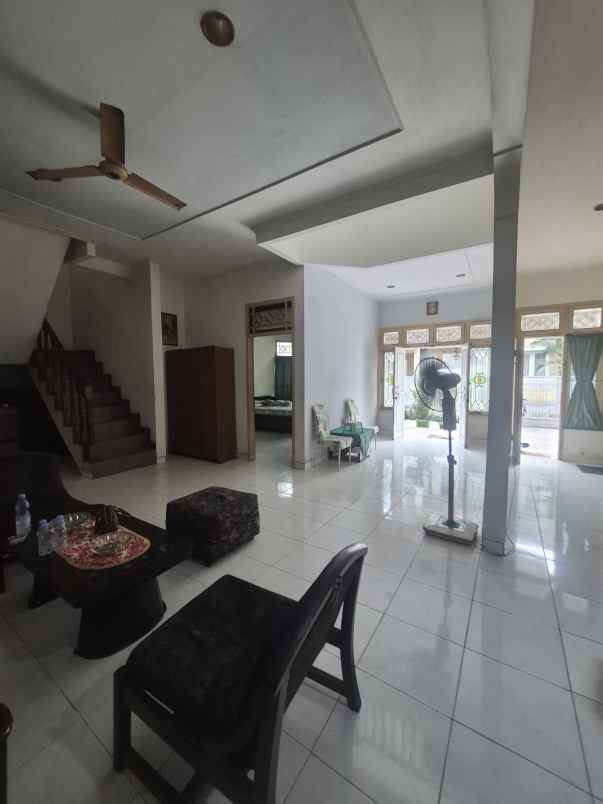dijual rumah jl raya komplek al duren