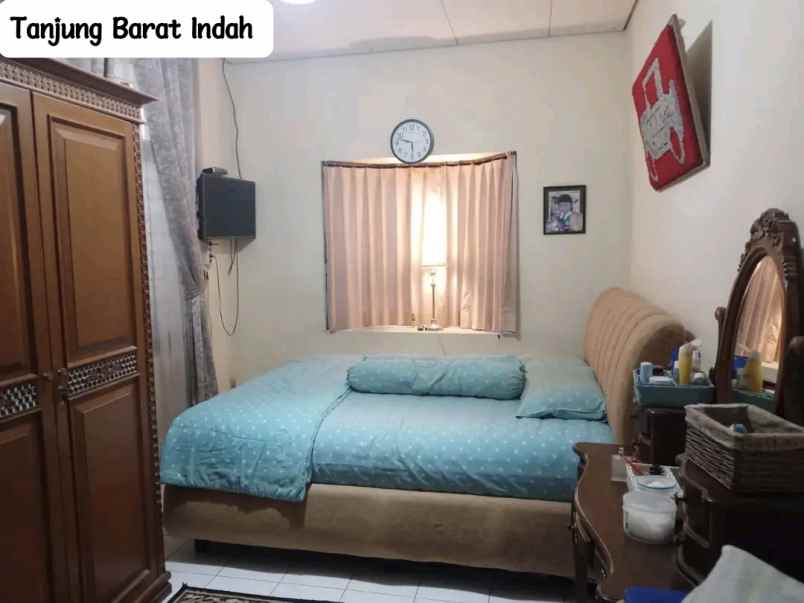dijual rumah jl raya tanjung barat