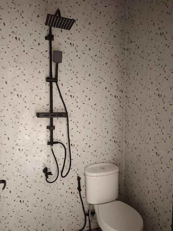 dijual rumah jl saung bandrek ciganitri