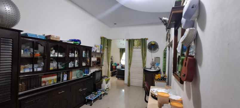 dijual rumah jl sungai mintan