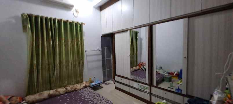 dijual rumah jl sungai mintan