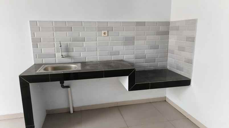 dijual rumah jl untung suropati