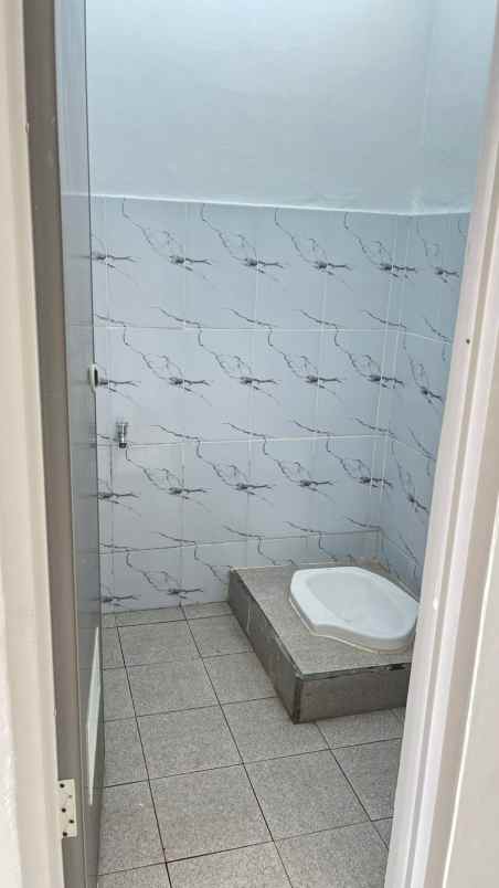 dijual rumah jl warung jaud kaligandu