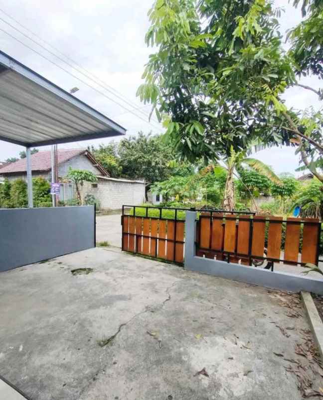 dijual rumah kadi soro