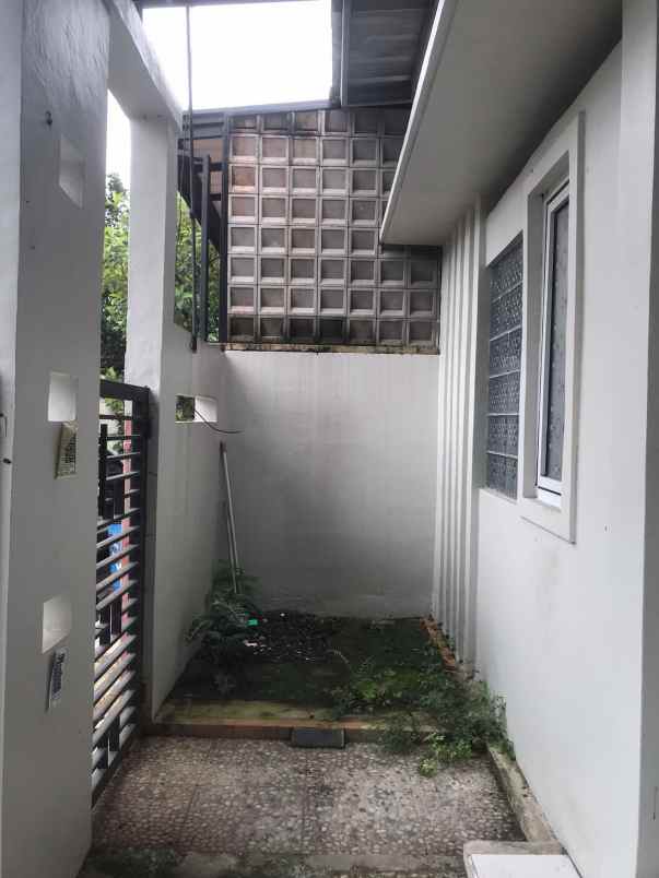 dijual rumah kalimulya perumahan taman