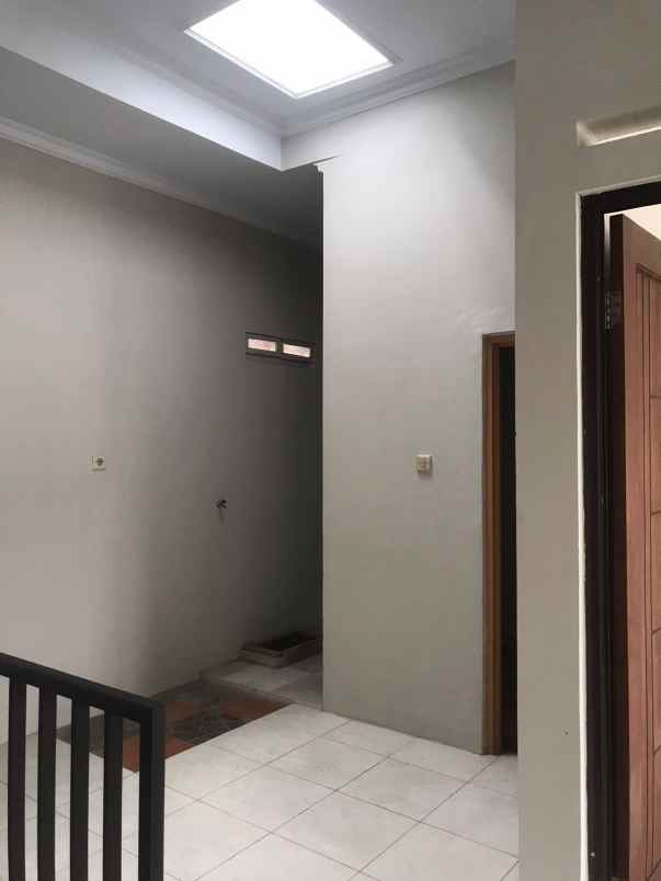 dijual rumah kalimulya perumahan taman