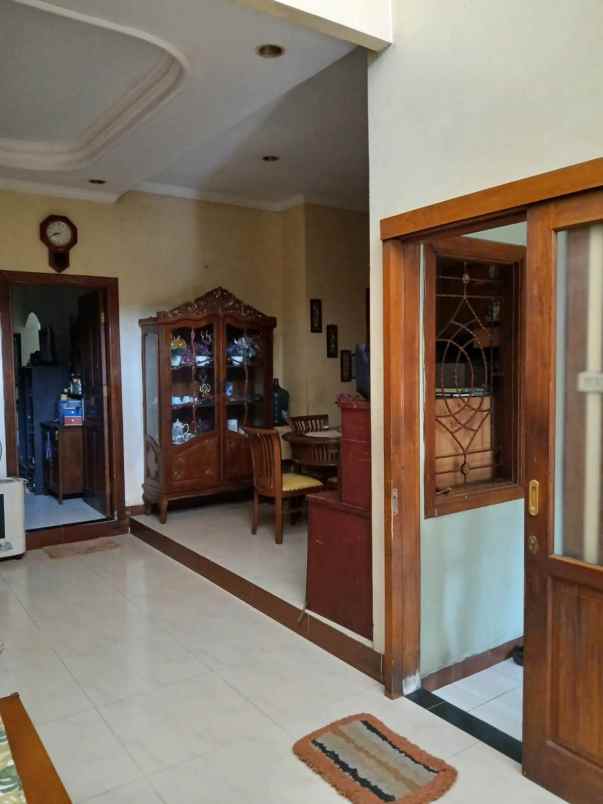 dijual rumah kalisari