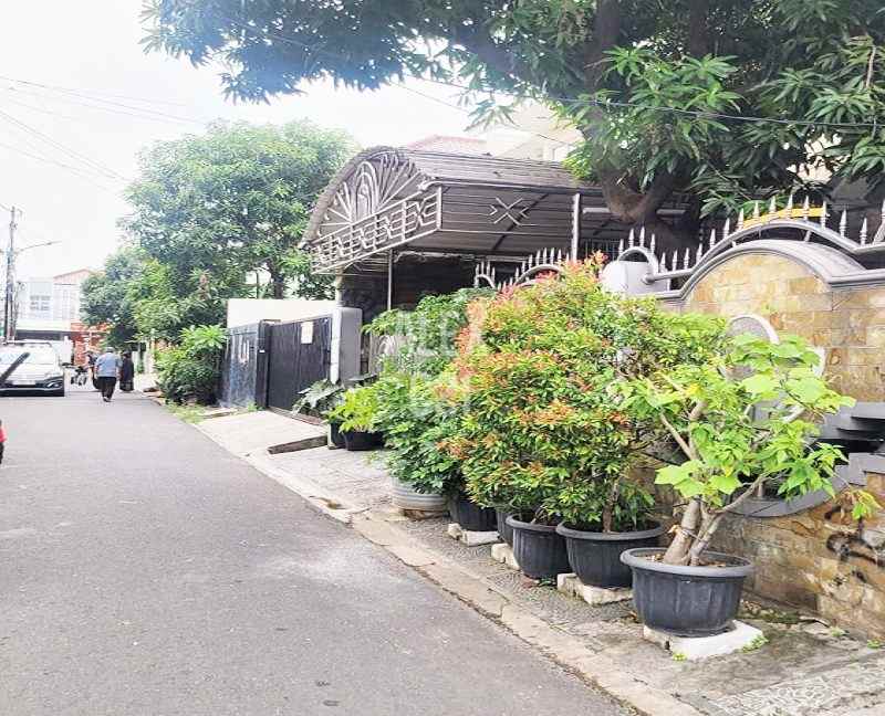 dijual rumah kampung rawa