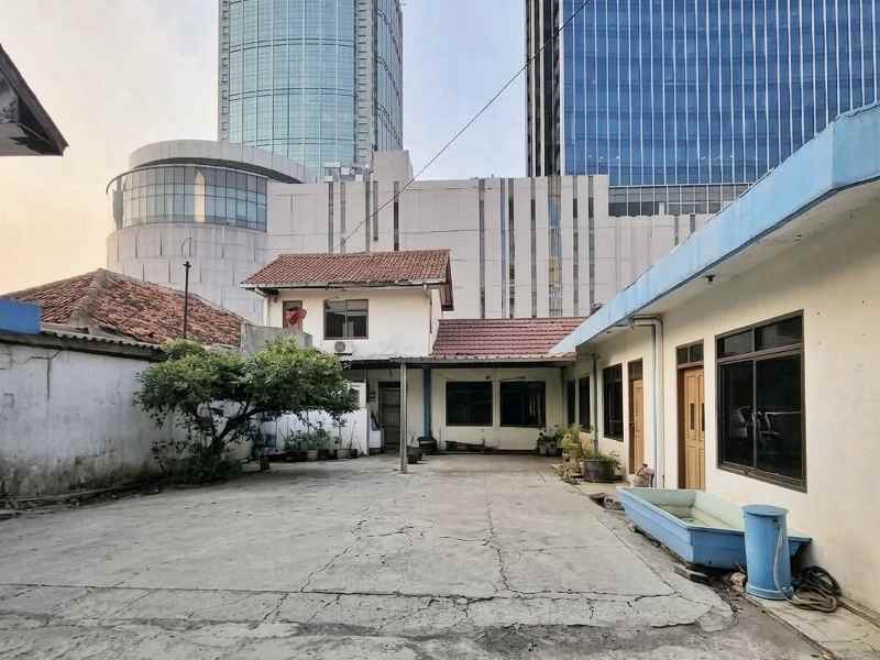 dijual rumah karet tengsin