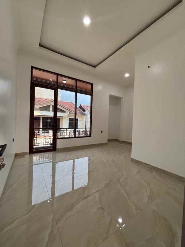 dijual rumah kayu putih jakarta timur