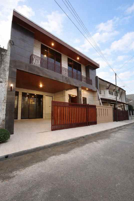 dijual rumah kayu putih jakarta timur