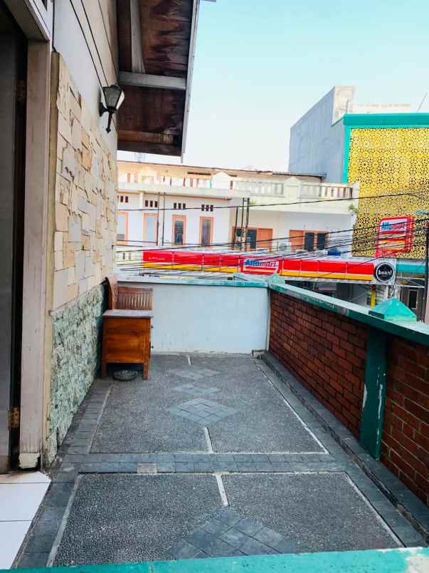 dijual rumah kebon jeruk