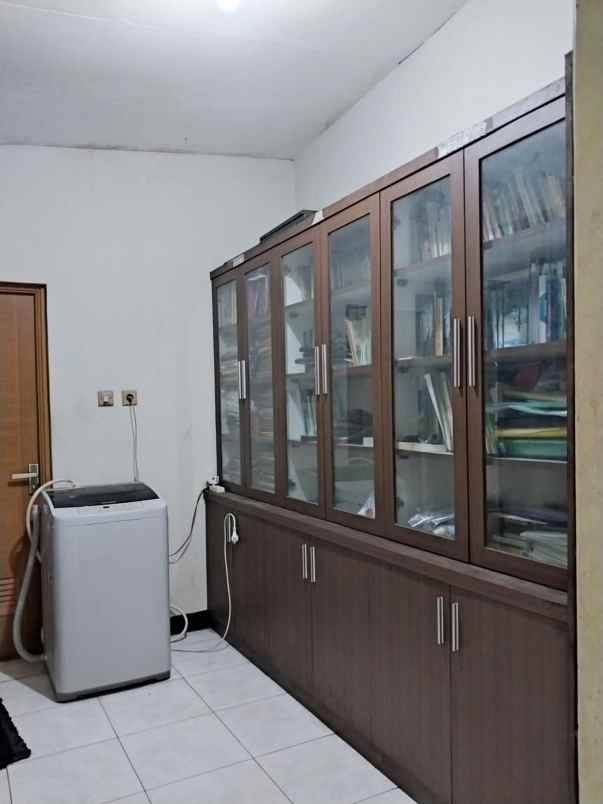 dijual rumah kebon jeruk
