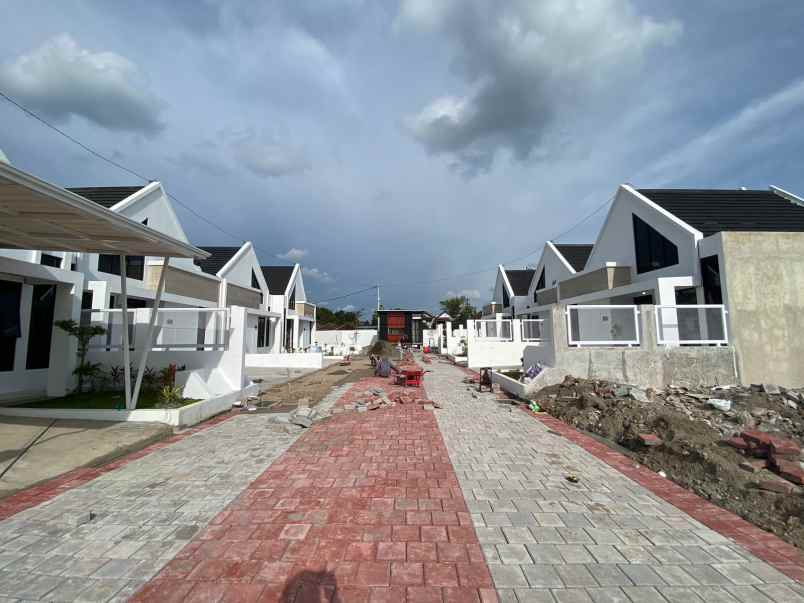 dijual rumah kebondalem lor prambanan