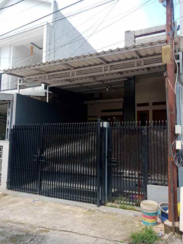 dijual rumah kec cimahi utara