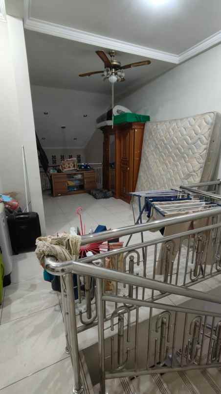 dijual rumah kelapa cengkir kelapa gading