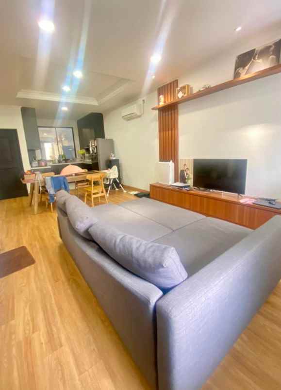 dijual rumah kelapa gading