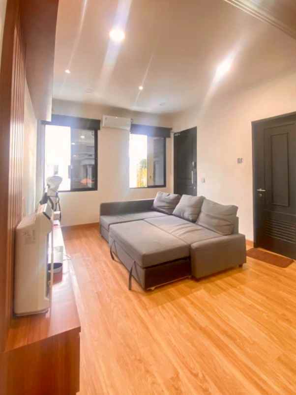 dijual rumah kelapa gading