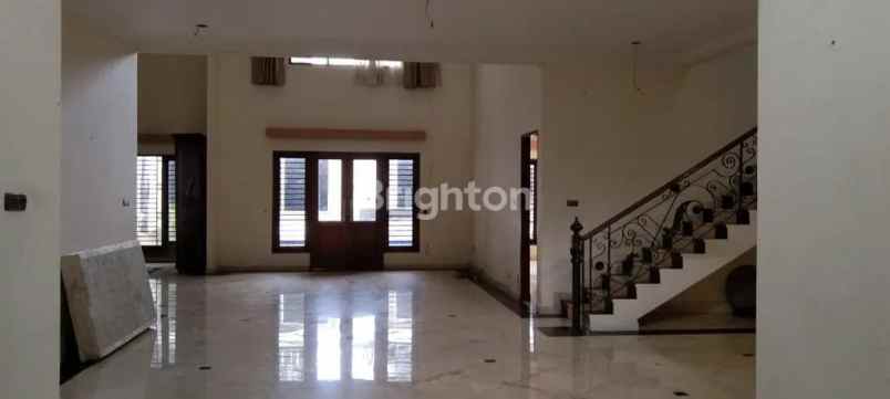 dijual rumah kemang timur mampang
