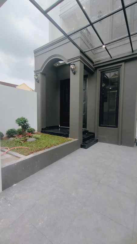 dijual rumah kencana loka bsd city tangsel
