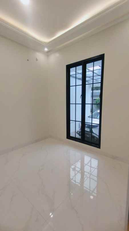 dijual rumah kencana loka bsd city tangsel