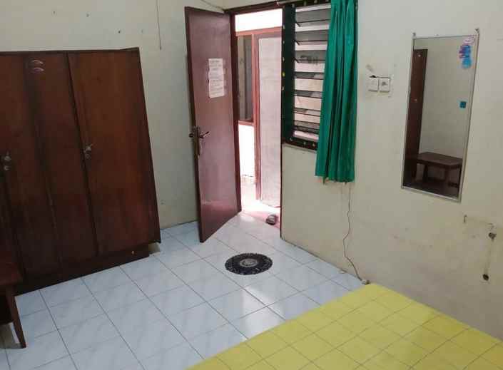dijual rumah ketintang