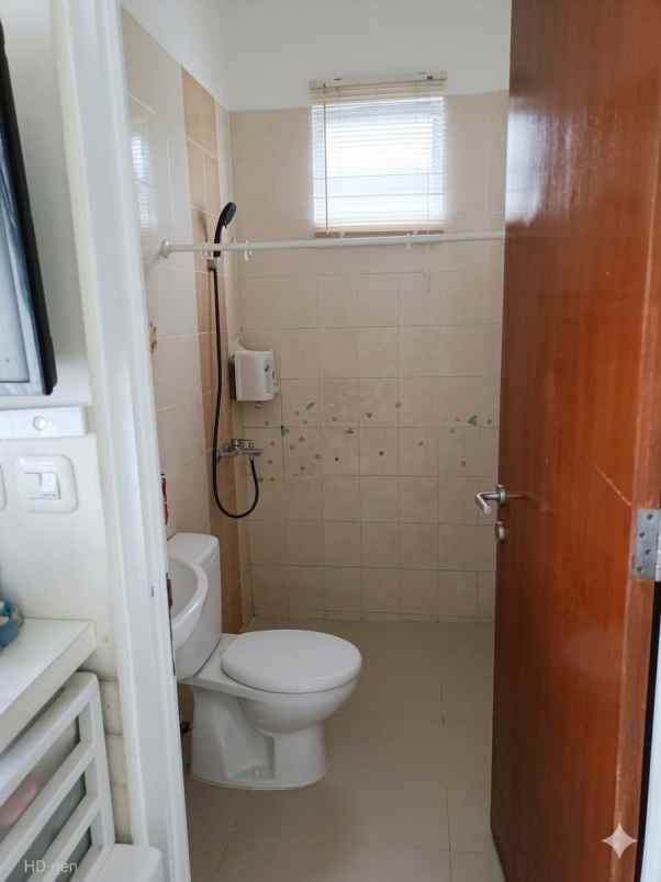 dijual rumah kiara residence
