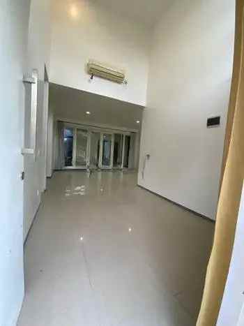 dijual rumah kingstown