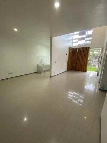 dijual rumah kingstown