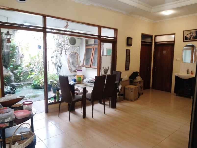 dijual rumah komplek batununggal indah