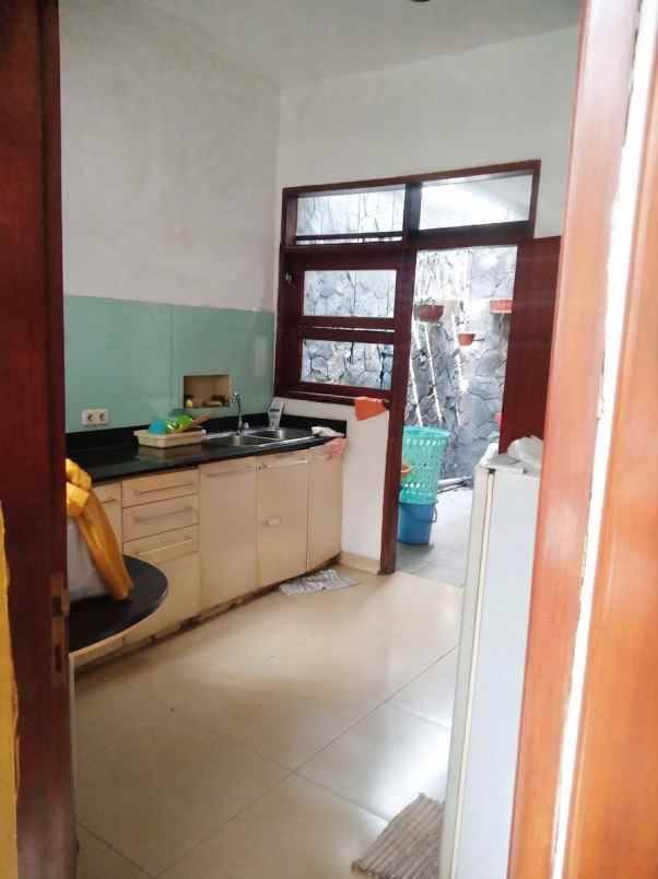 dijual rumah komplek batununggal indah