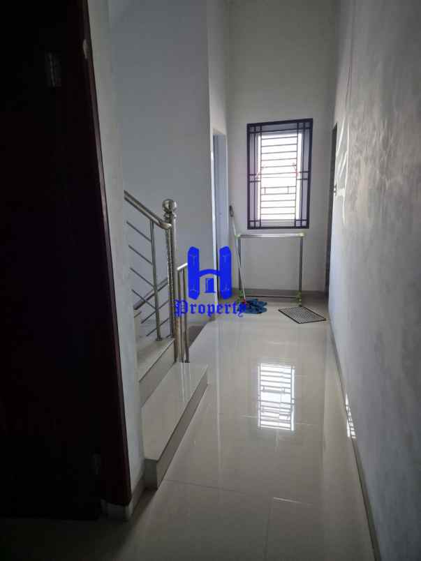 dijual rumah komplek berjaya avenue