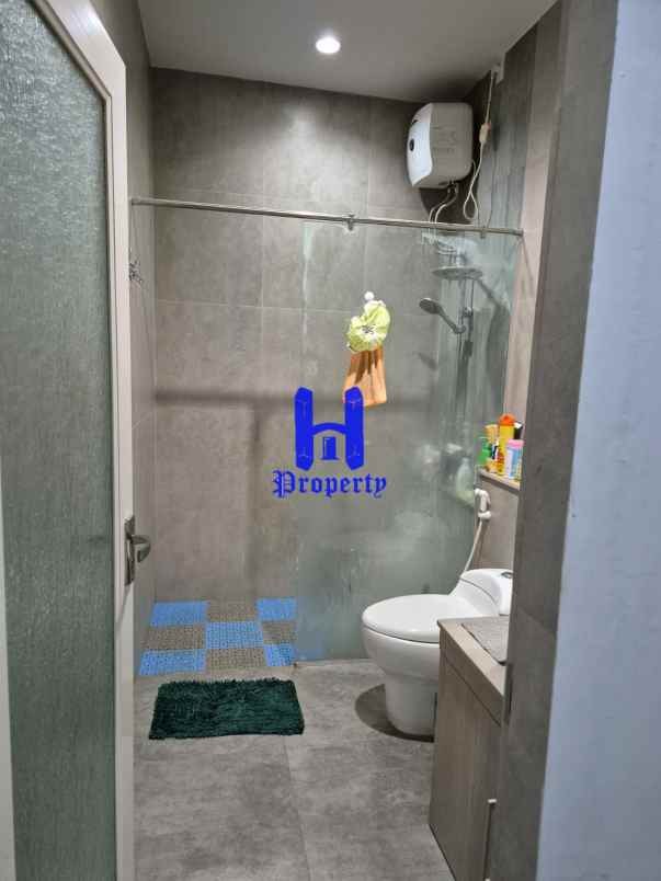 dijual rumah komplek berjaya avenue
